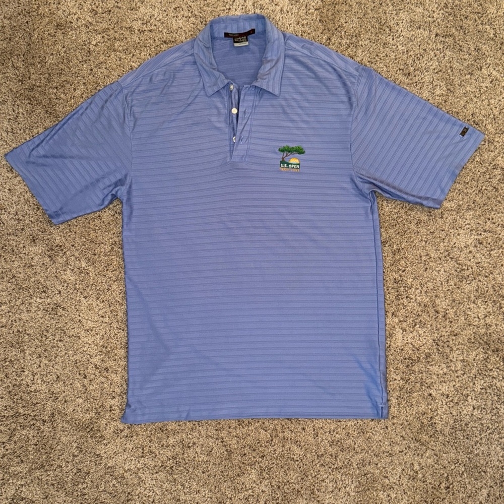 Men’s golf shirt
